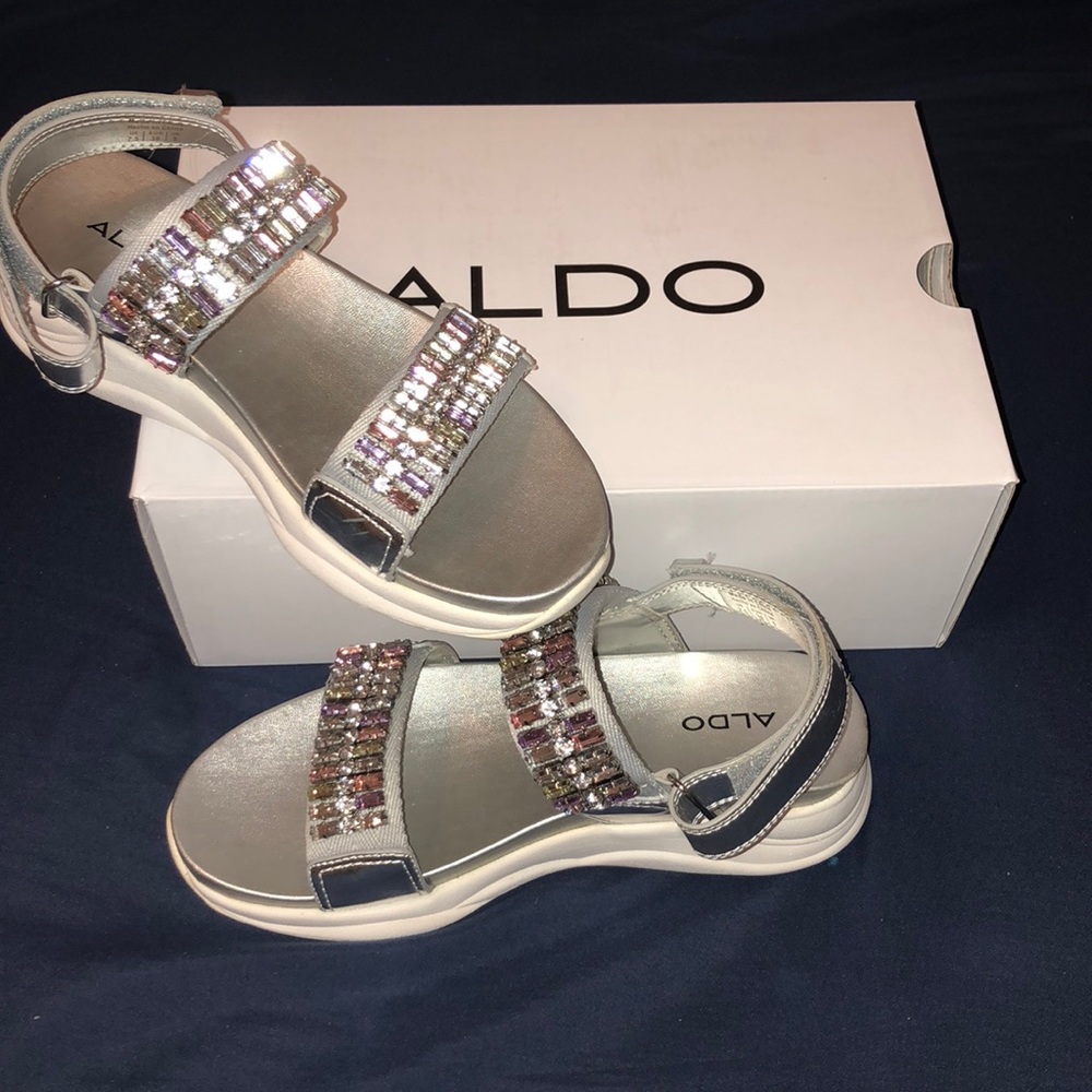 ☀️SOLD☀️ Eloima Aldo sandals